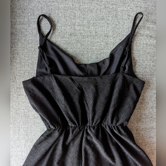 Black romper - Picture 5 of 10